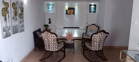 TERRAZA CON SU BAÑO