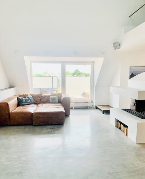 Living room with fireplace