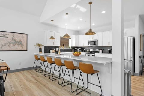 Bar Seating around the Kitchen