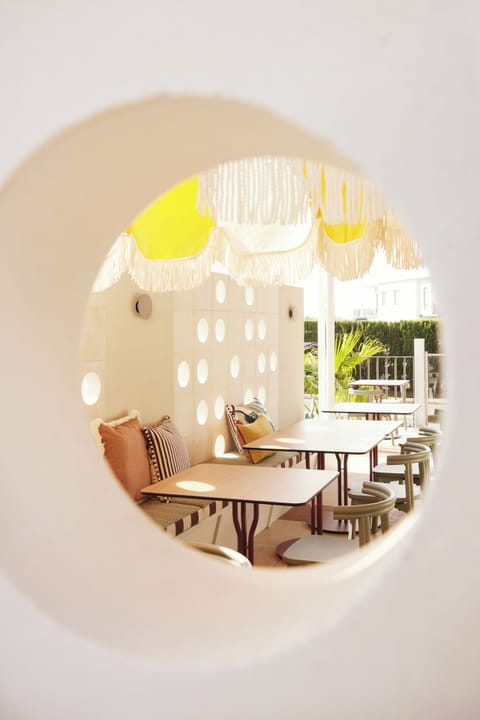 Cafe