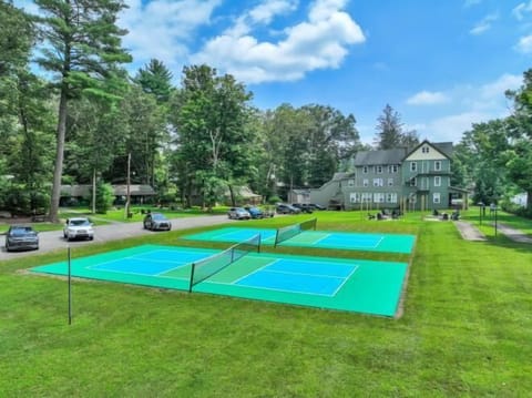 Sport court