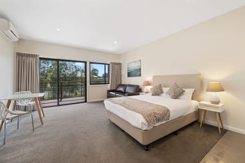 Individually decorated, individually furnished, soundproofing