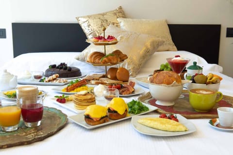Free daily full breakfast