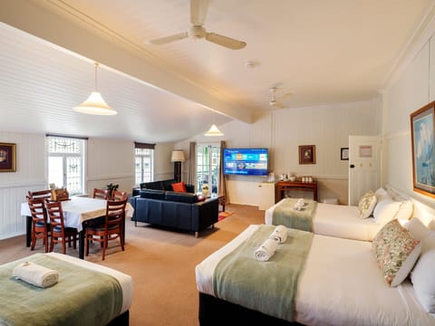 Family Room, Non Smoking, Shared Bathroom | WiFi (free), individually decorated, individually furnished, bed sheets