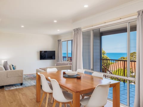 Superior Apartment, 2 Bedrooms, Jetted Tub, Ocean View | Living area | 26-inch LCD TV with digital channels, TV