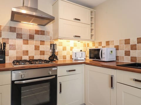 Fridge, dishwasher, electric kettle, toaster