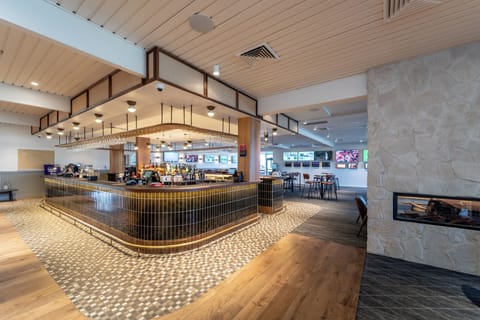 Sports bar