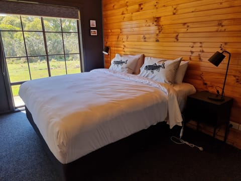 Family Room | Free WiFi, bed sheets