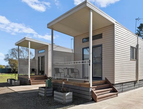 Deluxe Studio - Not Pet Friendly | Terrace/patio