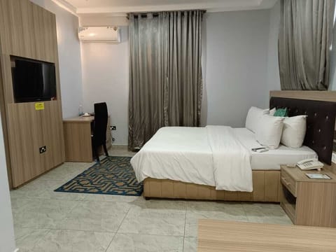 Business Room | 1 bedroom, bed sheets