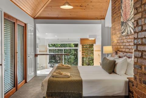 Standard Studio, Non Smoking, Kitchen (Fig Tree Cottage) | 1 bedroom, iron/ironing board, individually decorated