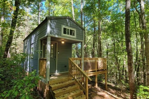 "Loved it. So peaceful. Perfect Hot Tub weekend" -Brenna