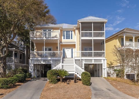 31 Pelican Reach - 3 minute walk to the beach