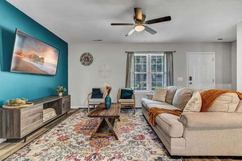 {LIVING ROOM} Ultimate comfort meets entertainment bliss in this living room.