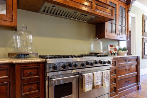 High end appliances are a great feature of this home.