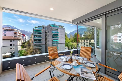 Family Apartment, 2 Bedrooms, 2 Bathrooms (Appartamento lago e monti - Locarno) | Terrace/patio