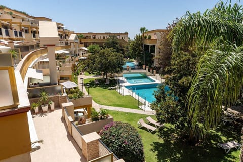 Holiday Home Swimming Pool
