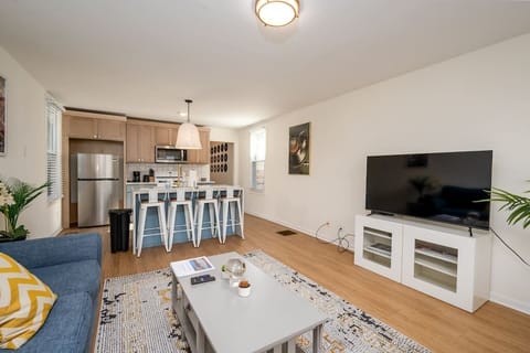 Living Room/Kitchen