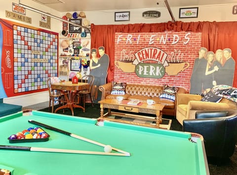Fun Escape 1 with 2 Game Rooms
