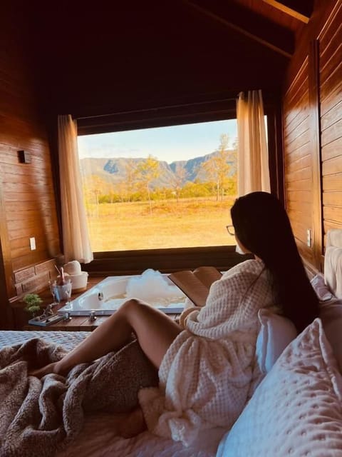 Deluxe Cabin | 1 bedroom, premium bedding, free WiFi, bed sheets