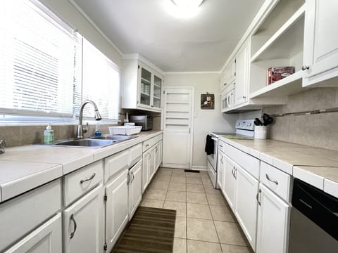 super-stocked kitchen has every appliance, mr.coffee, keurig, coffee grinder