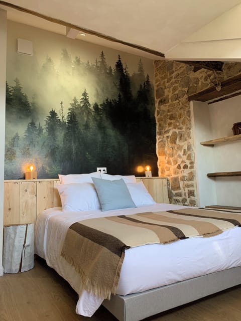 Panoramic Room | Individually furnished, soundproofing, free WiFi, bed sheets