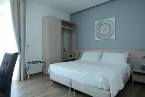 Room, Pool View | Premium bedding, down comforters, memory foam beds, minibar