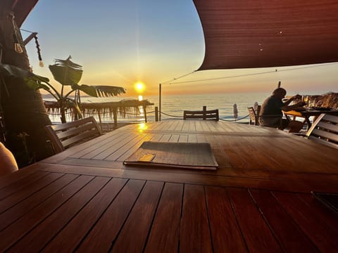 House | Terrace/patio