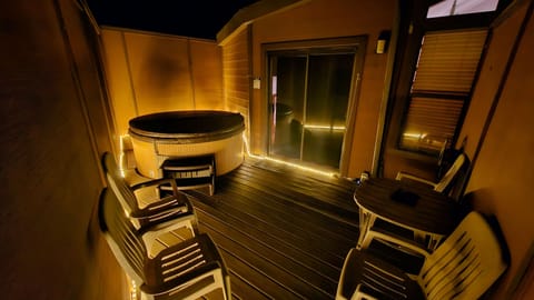 Private Jacuzzi