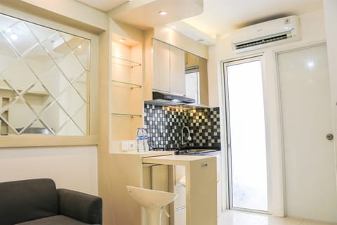 Apartment | Private kitchen | Full-size fridge, stovetop