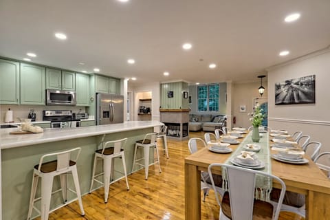 Step into the charming kitchen and dining area at Helen Waldhaus, perfect for gathering with friends and family. Whether you're enjoying a home-cooked meal or sharing stories over coffee, this
