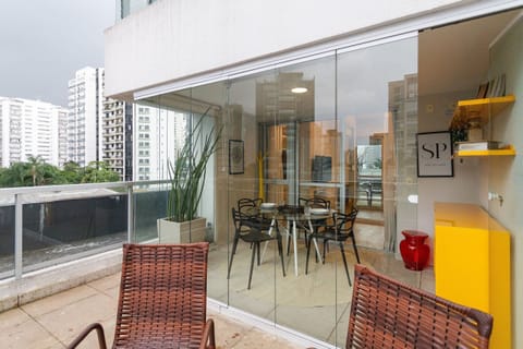 Apartment | Outdoor dining