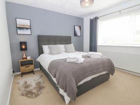 2 bedrooms, individually decorated, individually furnished, free WiFi