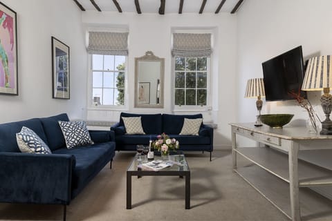 The Haven Sitting Room - StayCotswold