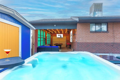 Relax and Unwind in the Hot Tub  – Take a soothing dip in our hot tub and let your worries melt away as you bask in pure relaxation