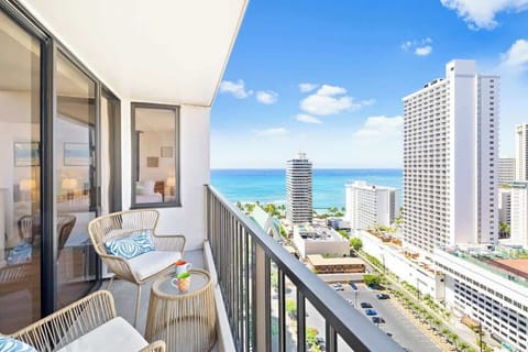 Enjoy the beautiful ocean and city views from your private lanai!
