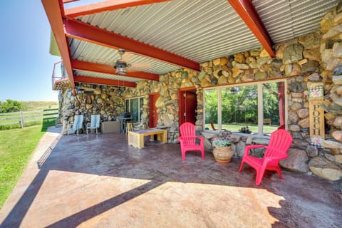 Great Falls Vacation Rental | Studio | 1BA | 520 Sq Ft | Stairs Required