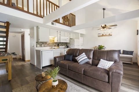 Condo, Multiple Beds, Patio, Golf View (Sand Dune Serenity in Table Rock Lake) | Living area | 42-inch flat-screen TV with digital channels