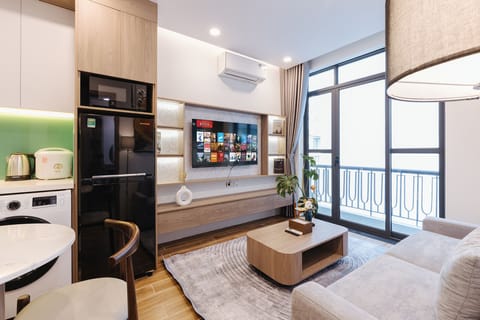 City Apartment | Premium bedding, down comforters, in-room safe, individually decorated