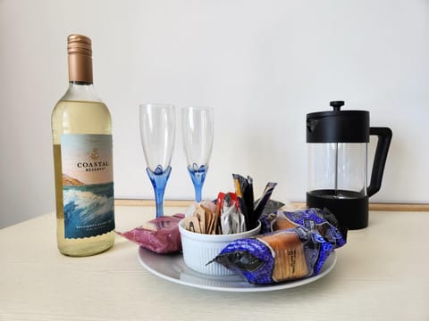 Bay View - 1 Bed Suite - Ocean Breeze - Port Eynon (3481)