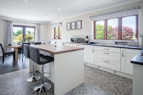 Springfield Lodge - 3 Bedroom Home - Princes Gate (23441)