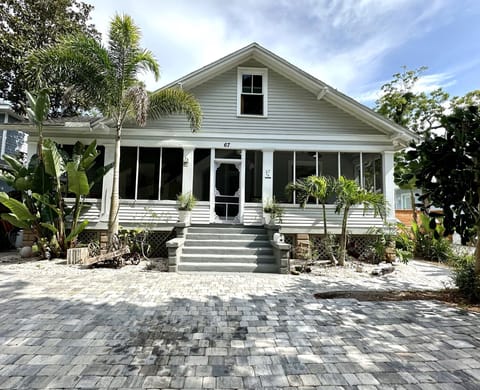 67 Lemon with Screened Porch and Paver Parking