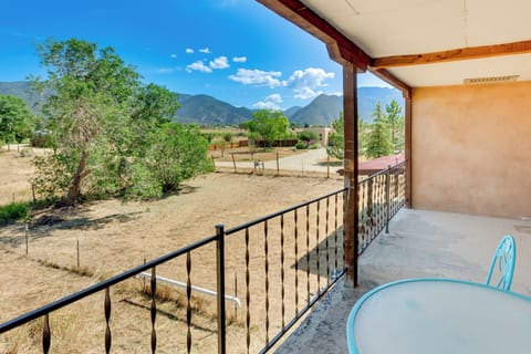 Valdez Vacation Rental | 4BR | 2BA | 2,100 Sq Ft | Stairs Required