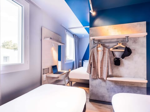 Family Room, Multiple Beds | Soundproofing, free WiFi