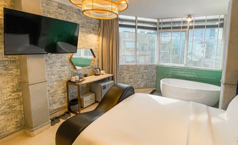 Luxury Double Room | Individually decorated, individually furnished, desk, laptop workspace