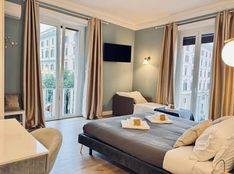 Superior Triple Room | Hypo-allergenic bedding, desk, soundproofing, free WiFi