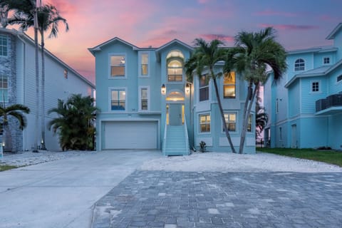 Welcome to Estero Bay Sunrise!