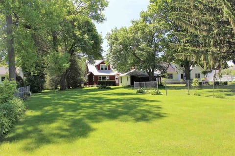 Backyard perfect for croquet or shenanigans