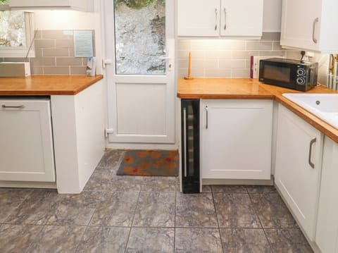 Fridge, dishwasher, electric kettle, toaster