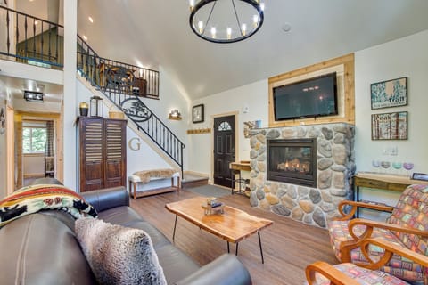 Cle Elum Vacation Rental | 2BR | 2BA | Stairs Required | 1,640 Sq Ft